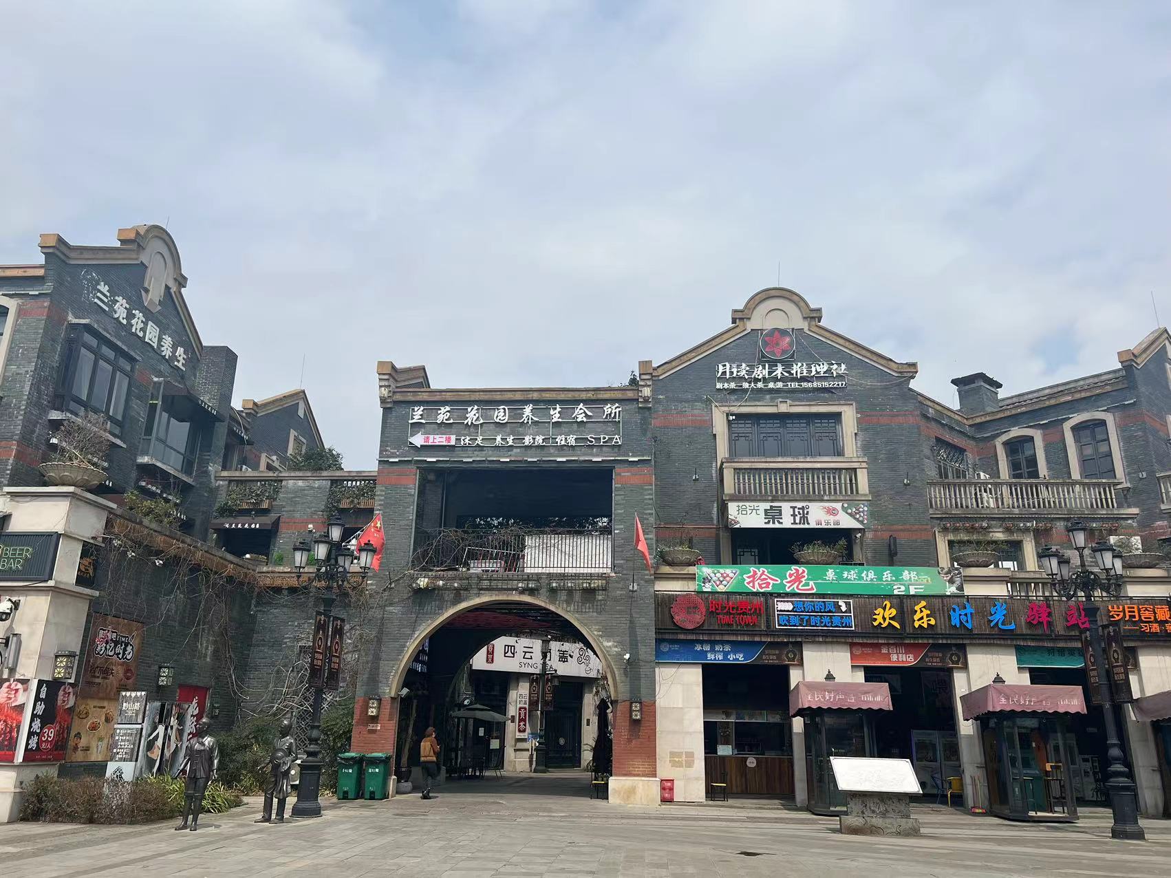 GRC外墻構(gòu)件安裝技巧大揭秘：高效施工的秘密武器