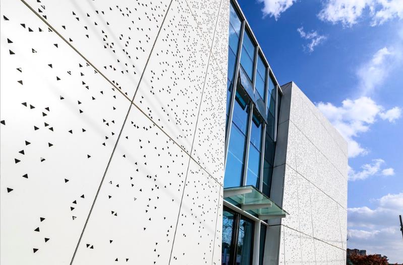 【貴州grc外墻掛板】打造堅固耐用的GRC掛板：質量度不容忽視